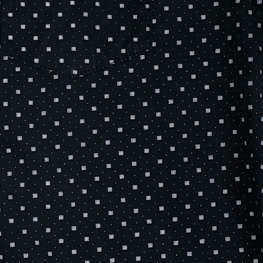 NWOT 💯 Cotton short sleeve button down shirt - Picture 4 of 7